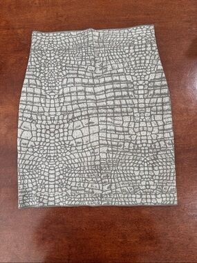 BCBGMaxAzaria Gray/White Pencil Skirt